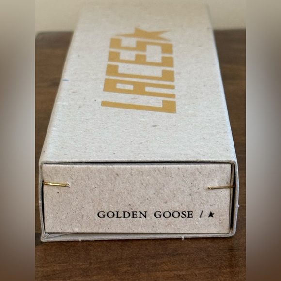 Golden Goose red metallic logo laces - Picture 4 of 5